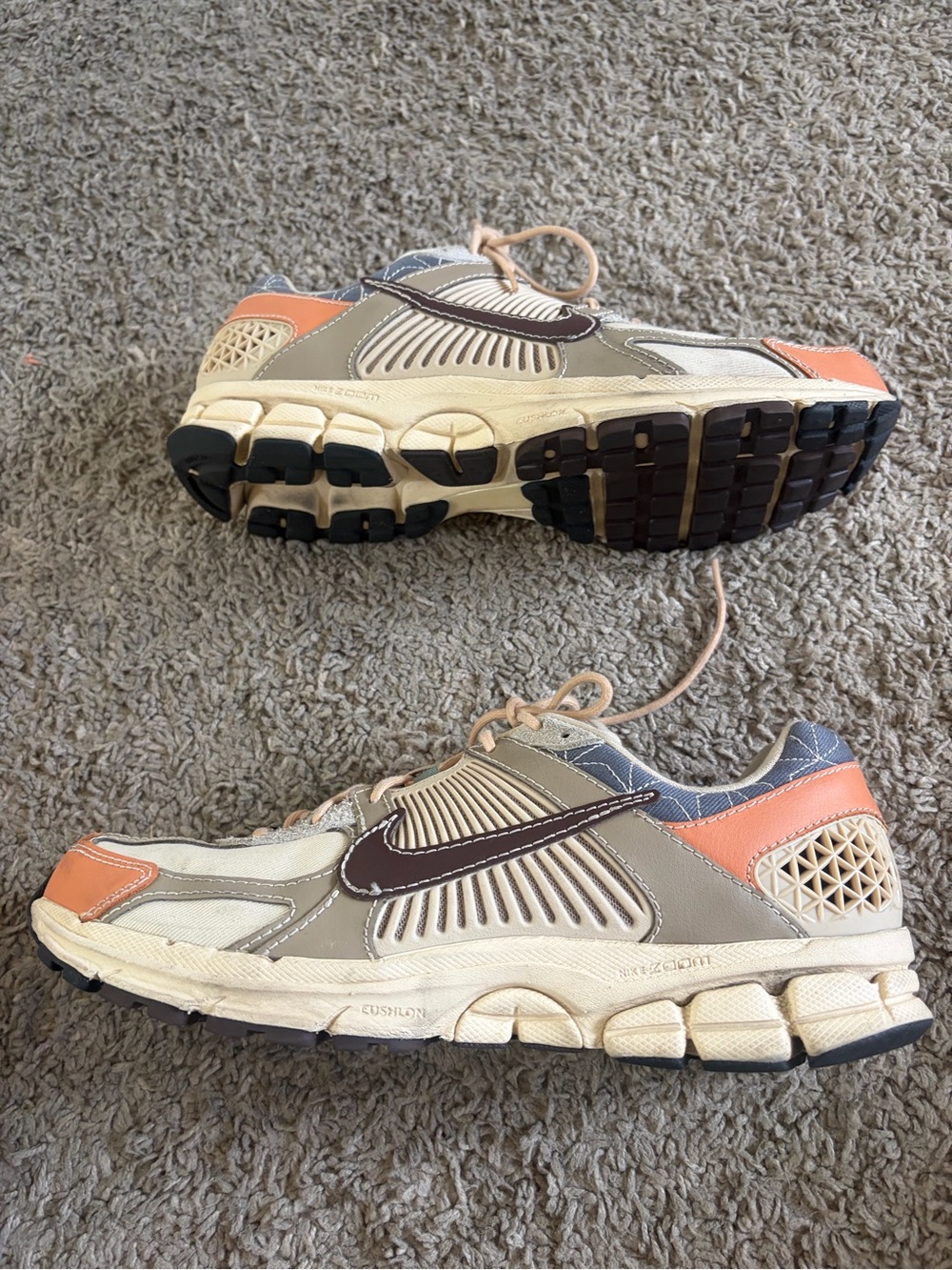 Nike Air Zoom Vomero 5 Sashiko Men's 11.5 Sanddrift Khaki Earth Pre Owned As Is - Picture 5 of 9